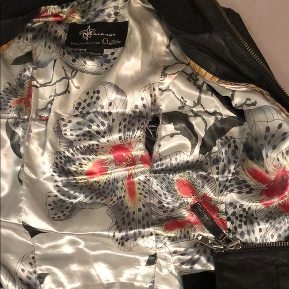 Aritzia Mackage xxs bomber leather jacket - Picture 3 of 5